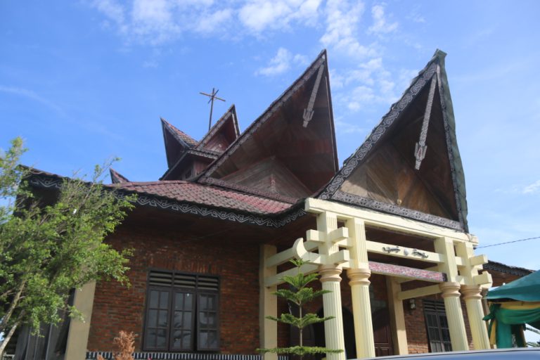 Paroki Salak
