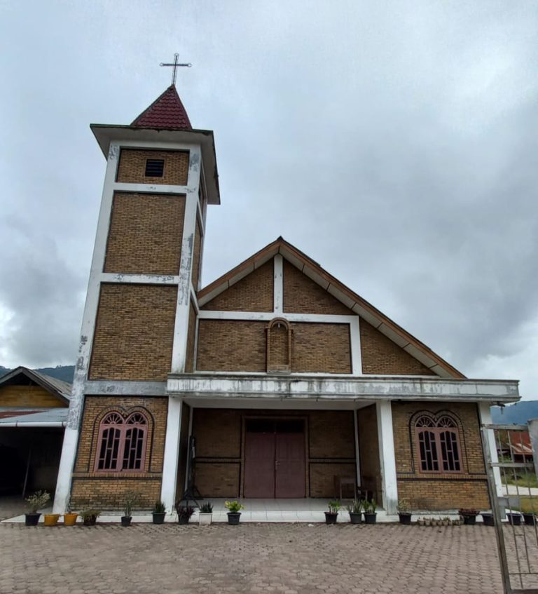 Paroki Lau Baleng