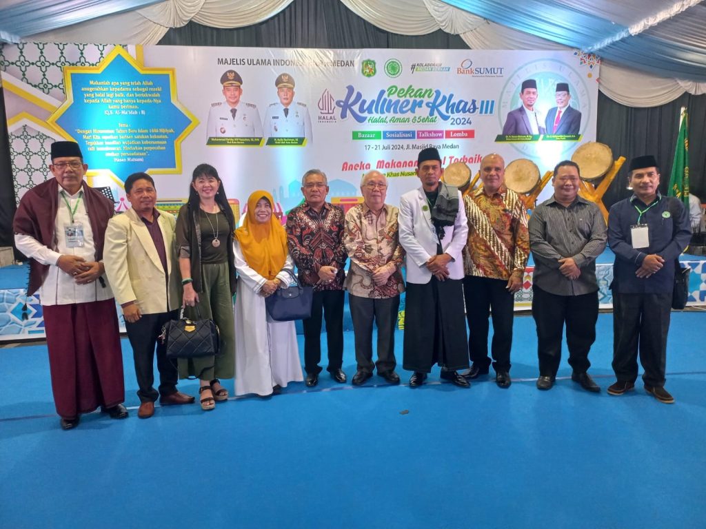 17) Hadiri Undangan MUI
