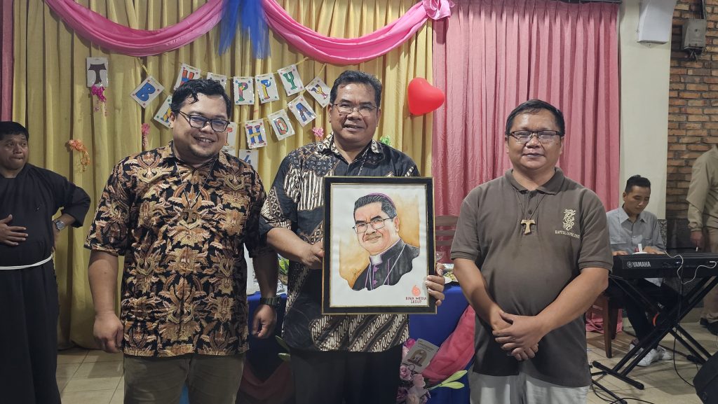 2c.Ultah Mgr