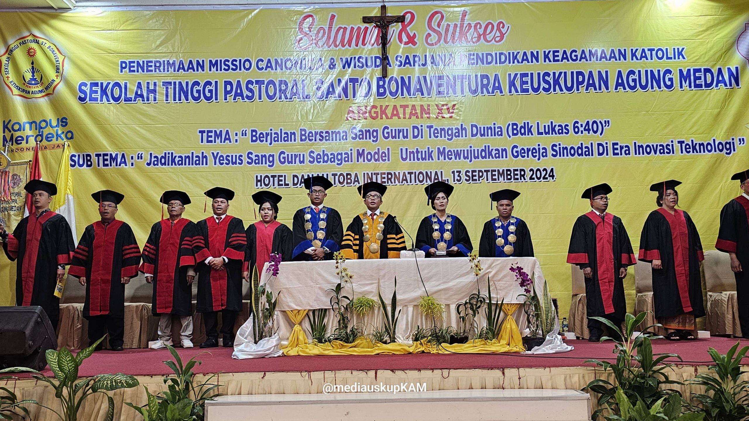 11b.Wisuda STP