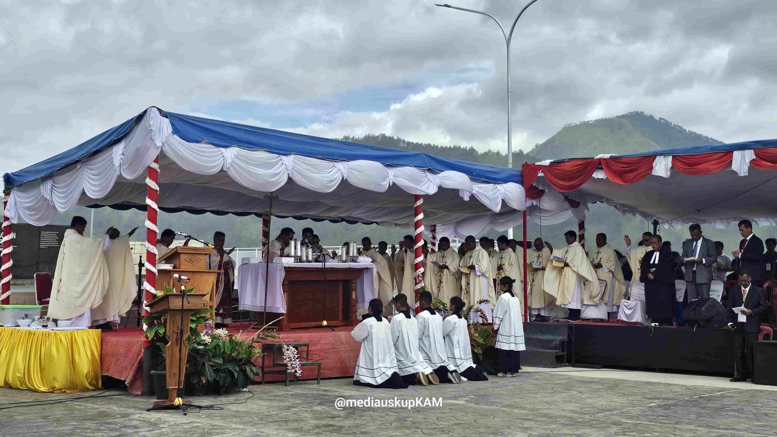2a.Patung Yesus Sibea-bea-mini 2a.Patung Yesus Sibea-bea-mini