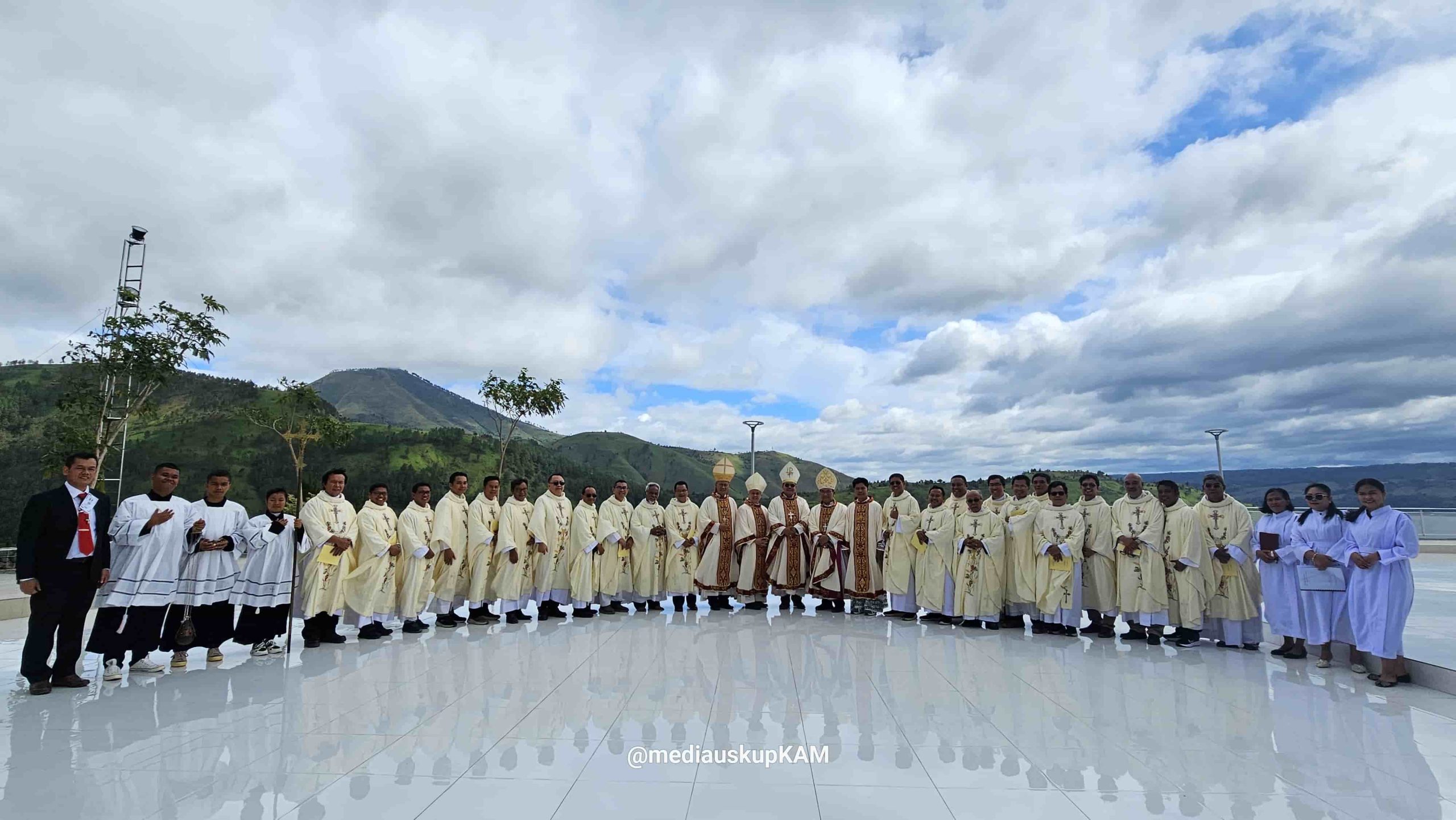 2c.Patung Yesus Sibea-bea-mini 2c.Patung Yesus Sibea-bea-mini